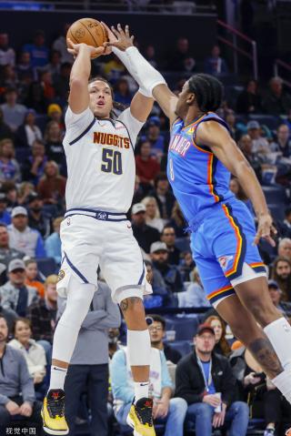 他们在太阳 他们在太阳