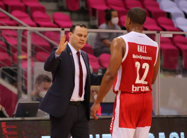 遇困境时给 遇困境时给